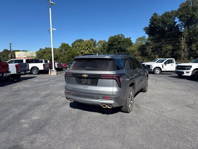 2024 Chevrolet Traverse - $32,599