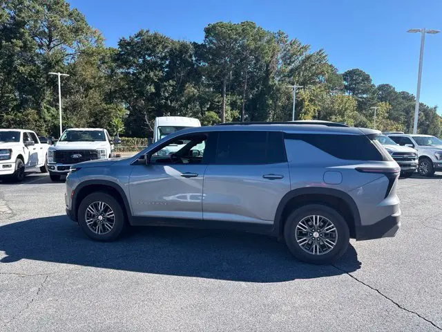 2024 Chevrolet Traverse - $32,599