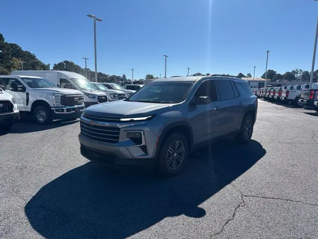2024 Chevrolet Traverse - $32,599