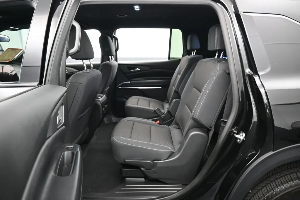 2026 Chevrolet Traverse - $36,054