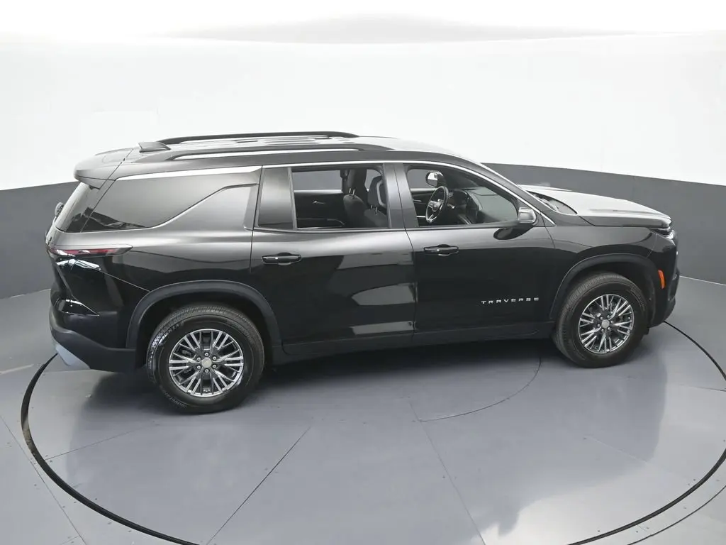 2026 Chevrolet Traverse - $36,054