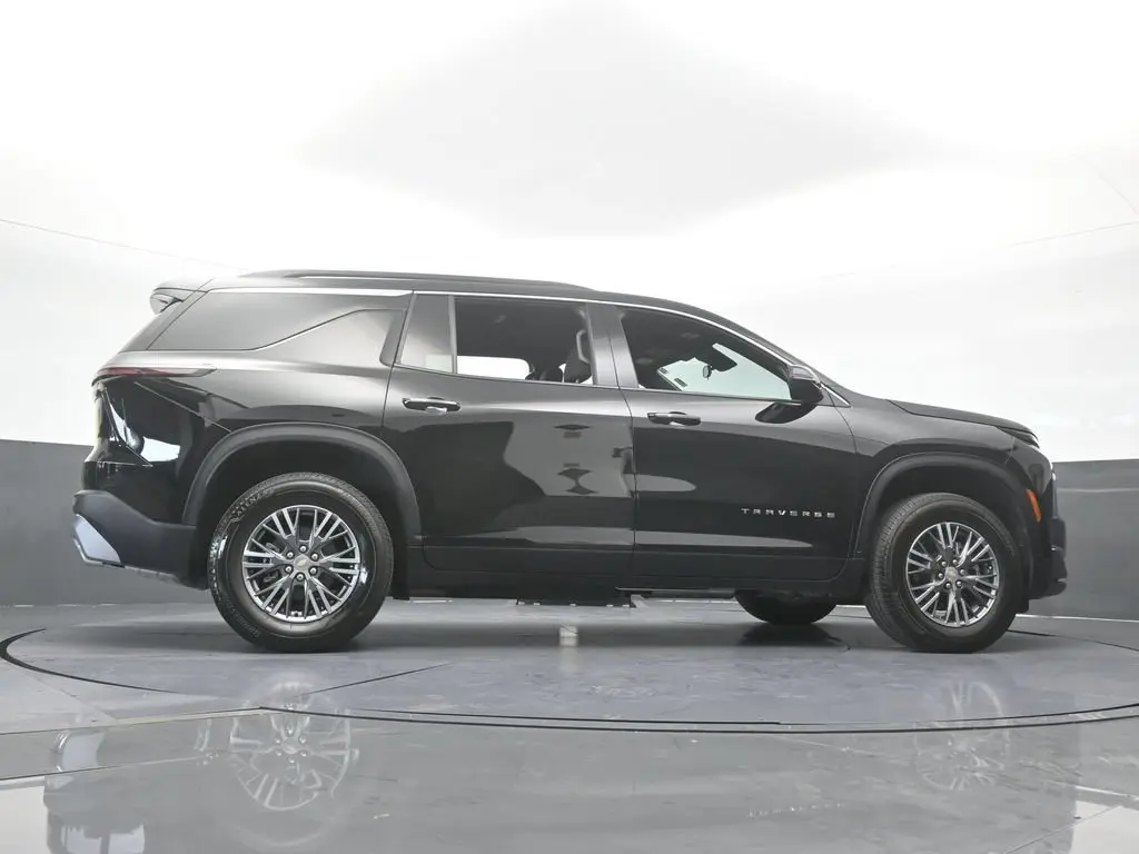 2026 Chevrolet Traverse - $36,054