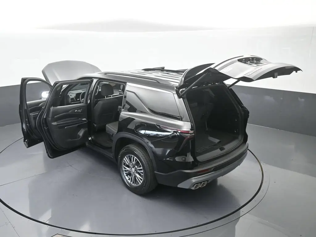 2026 Chevrolet Traverse - $36,054