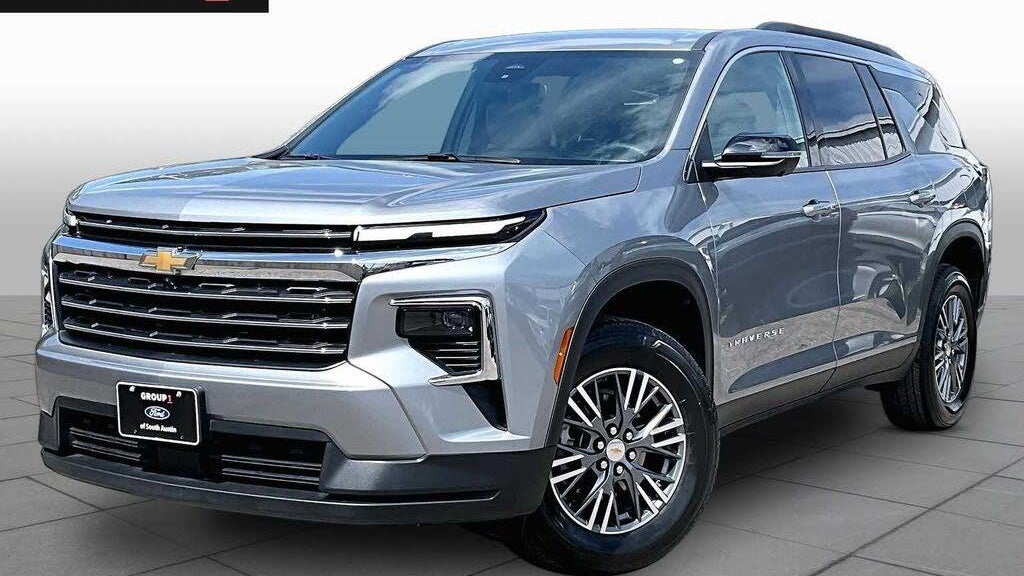 Preowned 2024 Chevrolet Traverse LT for Sale