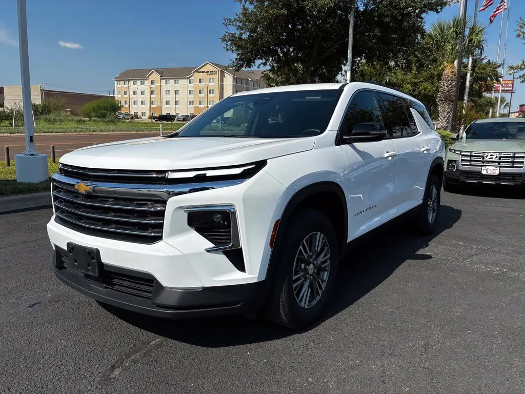 2026 Chevrolet Traverse - $37,525