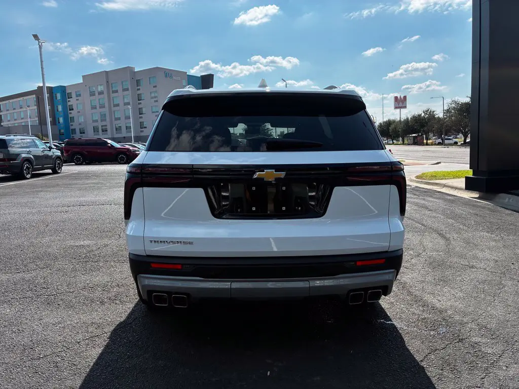 2026 Chevrolet Traverse - $37,525