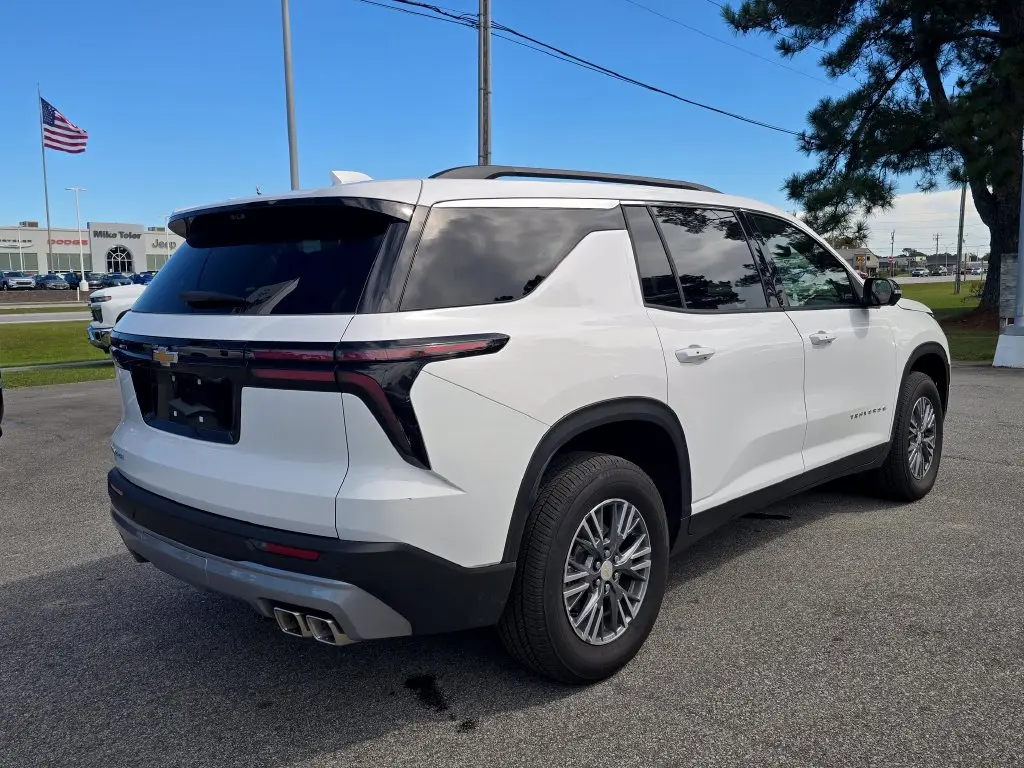 2026 Chevrolet Traverse - $38,399