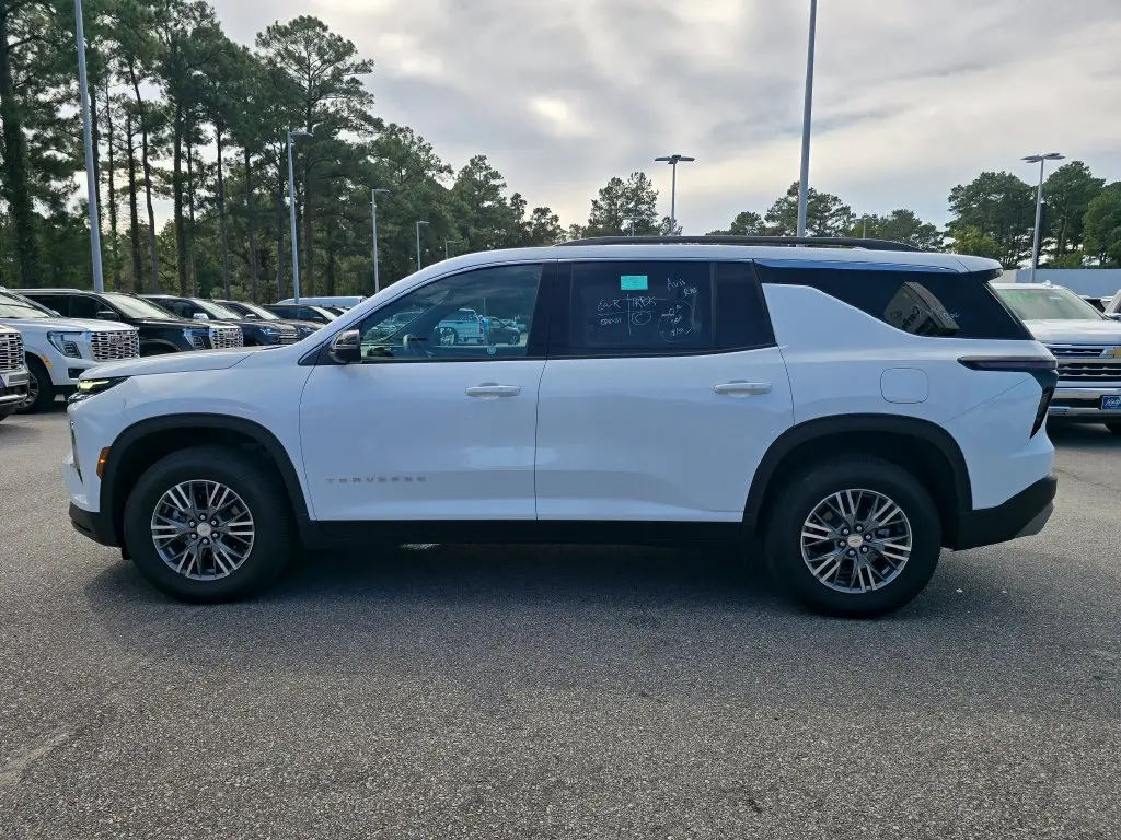 2026 Chevrolet Traverse - $38,399