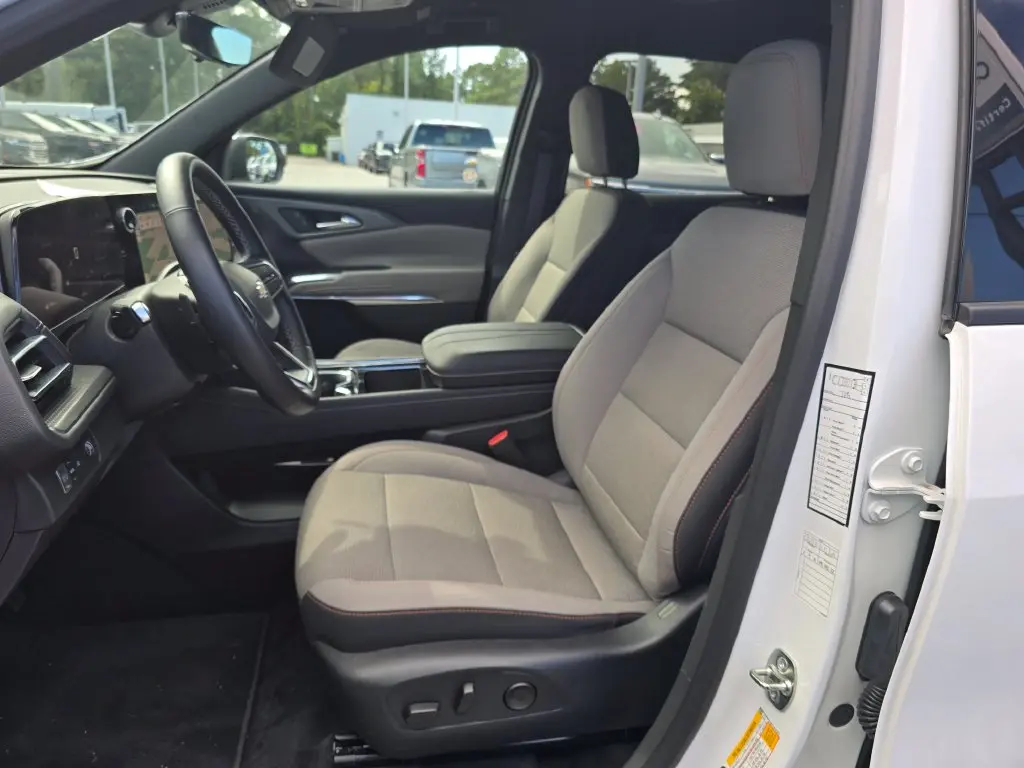 2026 Chevrolet Traverse - $38,399