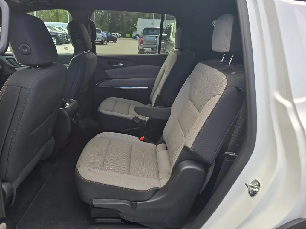 2026 Chevrolet Traverse - $38,399