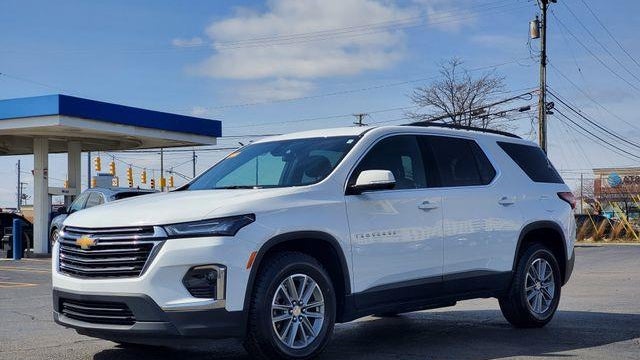 2023 Chevrolet Traverse LT Cloth