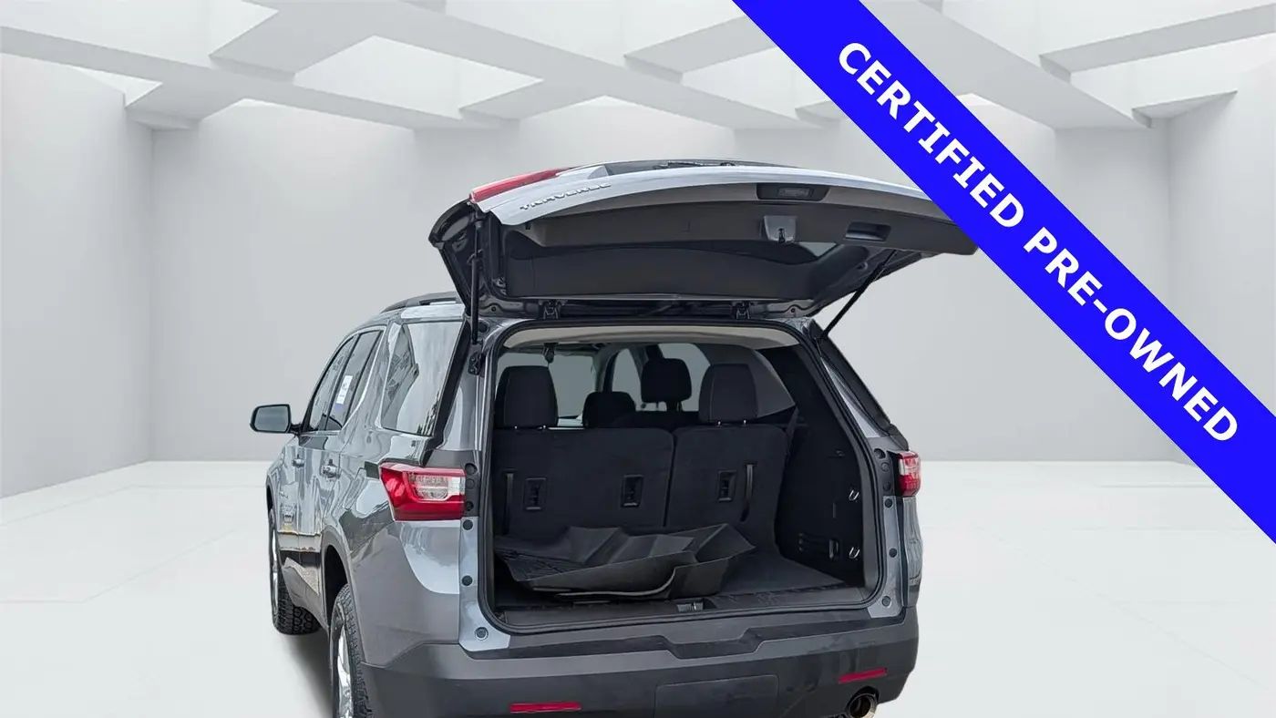 2020 Chevrolet Traverse LT Cloth
