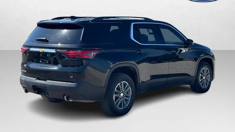 2022 Chevrolet Traverse LT Cloth