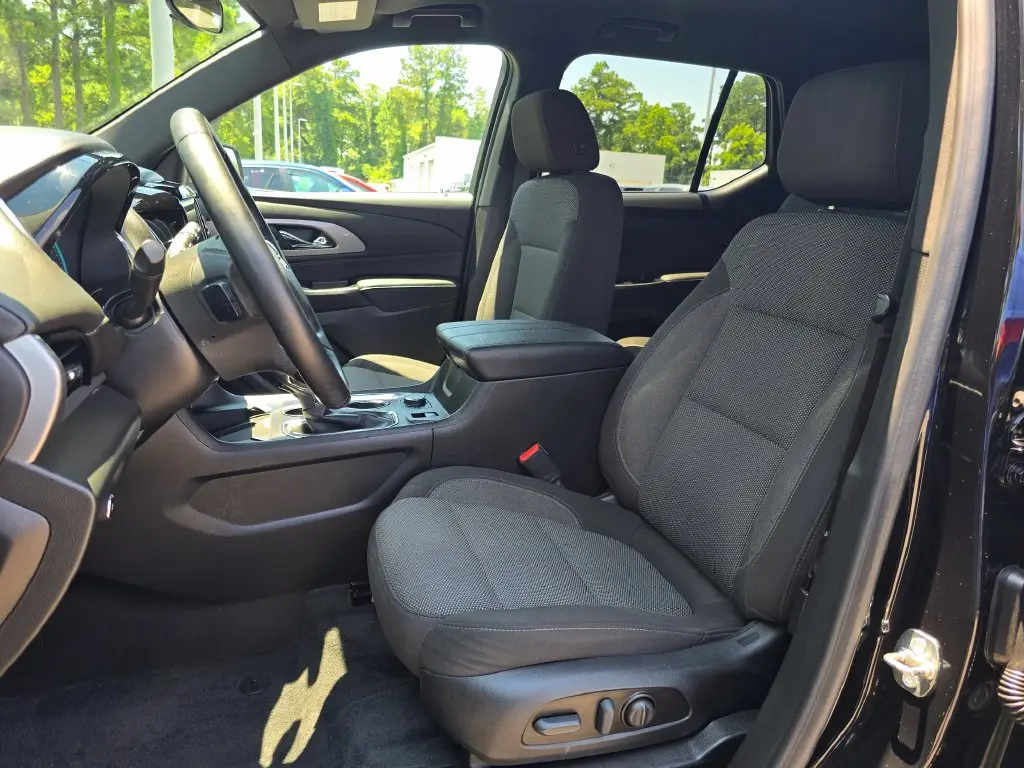 2023 Chevrolet Traverse - $27,909