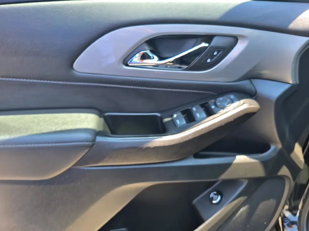2023 Chevrolet Traverse - $27,909