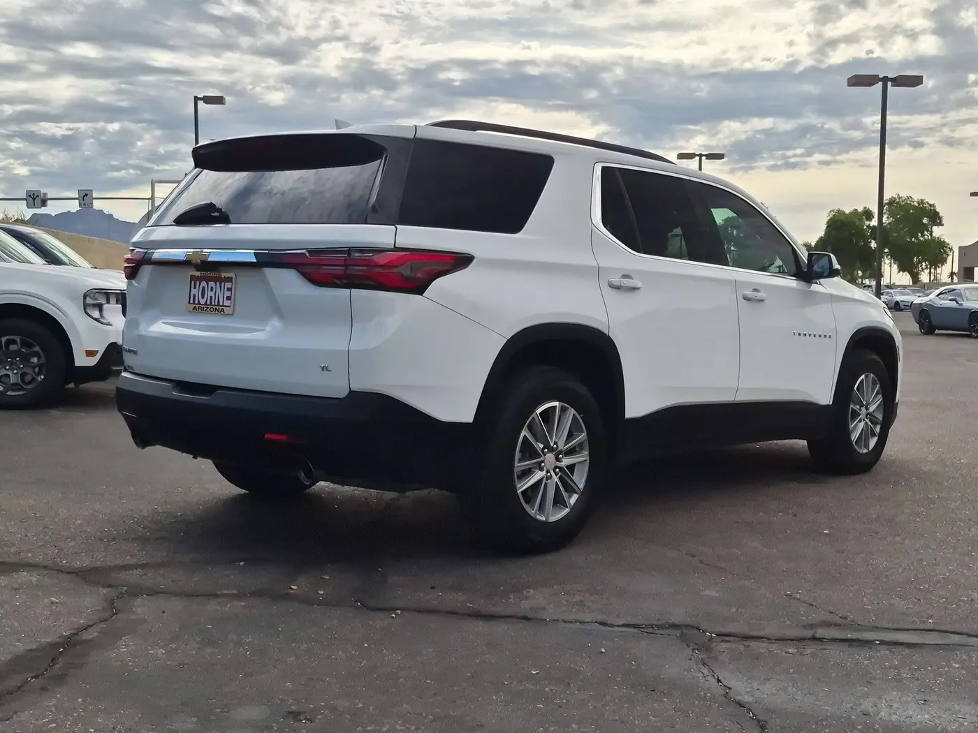 2023 Chevrolet Traverse - $24,594