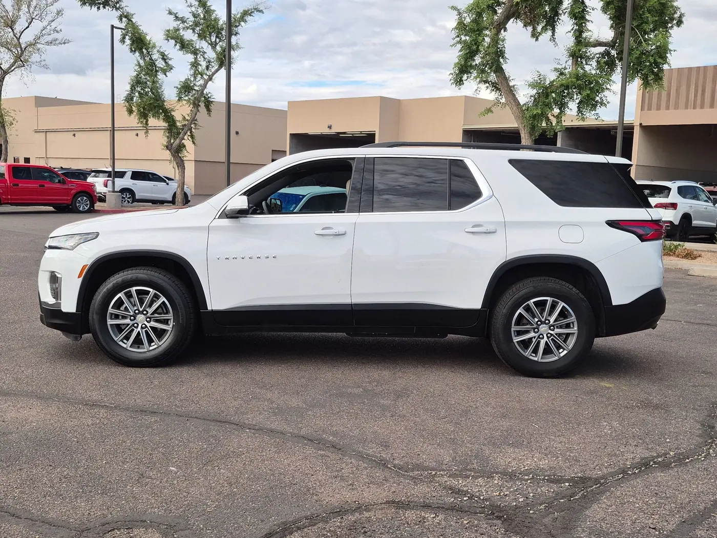 2023 Chevrolet Traverse - $24,594