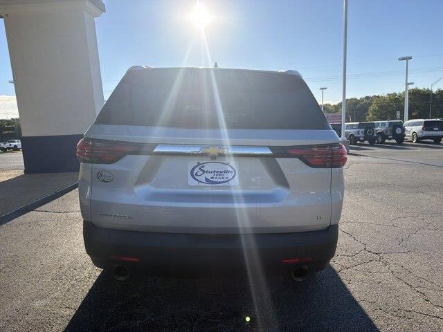 2022 Chevrolet Traverse - $24,988