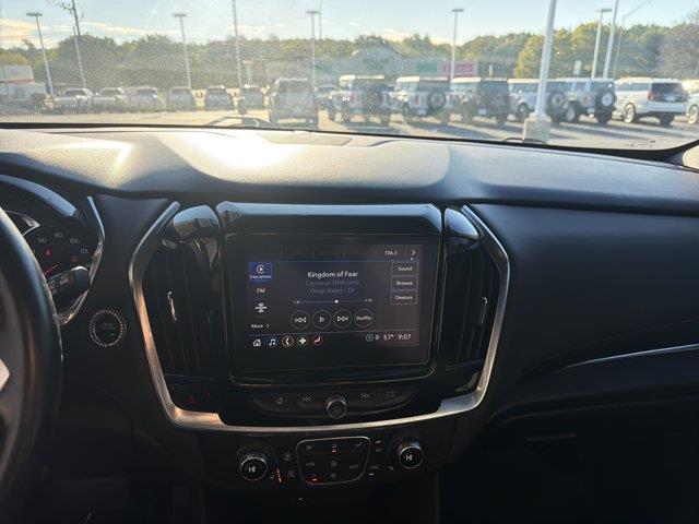 2022 Chevrolet Traverse - $24,988