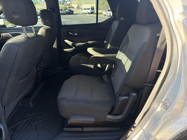 2022 Chevrolet Traverse - $24,988
