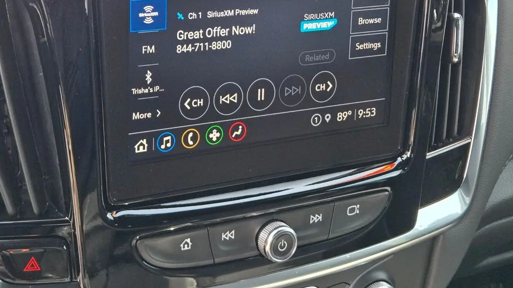 2023 Chevrolet Traverse LT Cloth