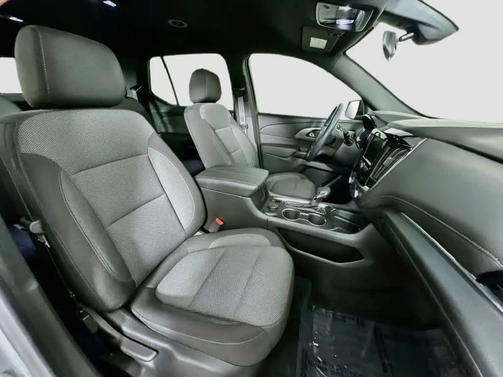 2023 Chevrolet Traverse - $22,909