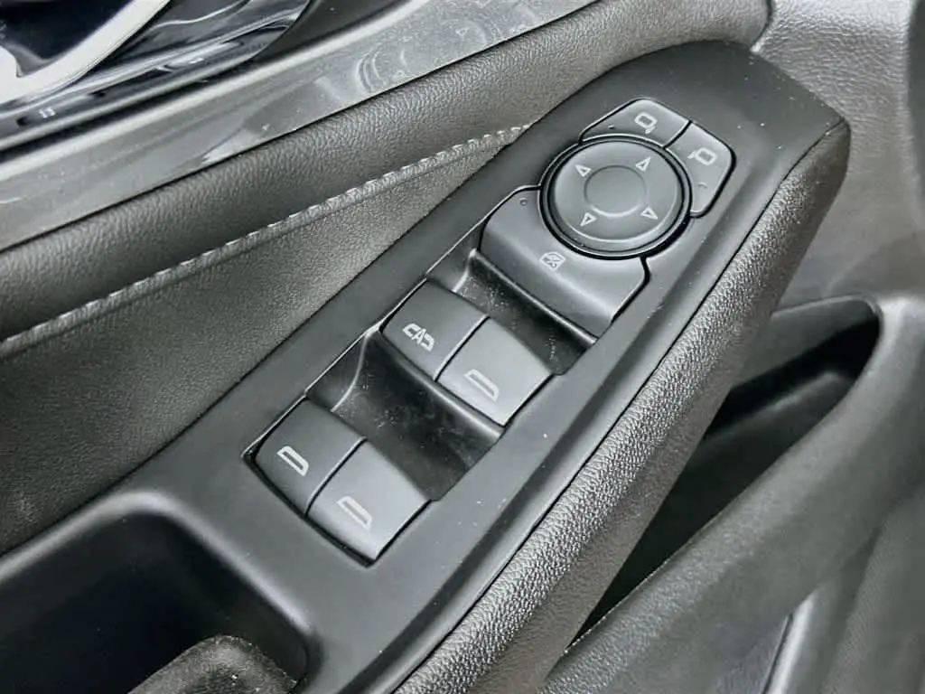 2023 Chevrolet Traverse - $22,909
