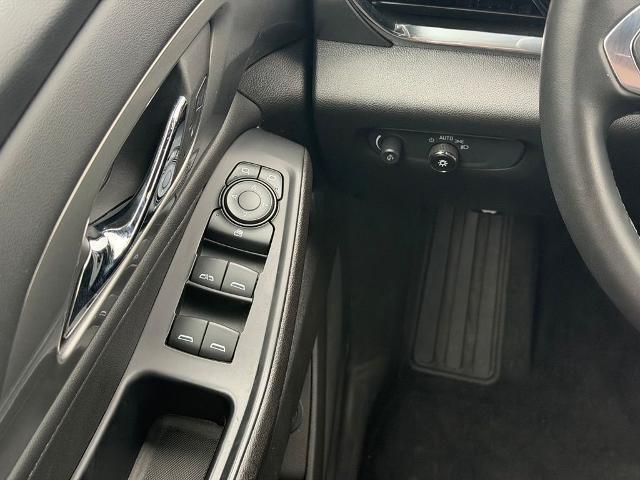 2023 Chevrolet Traverse - $29,800