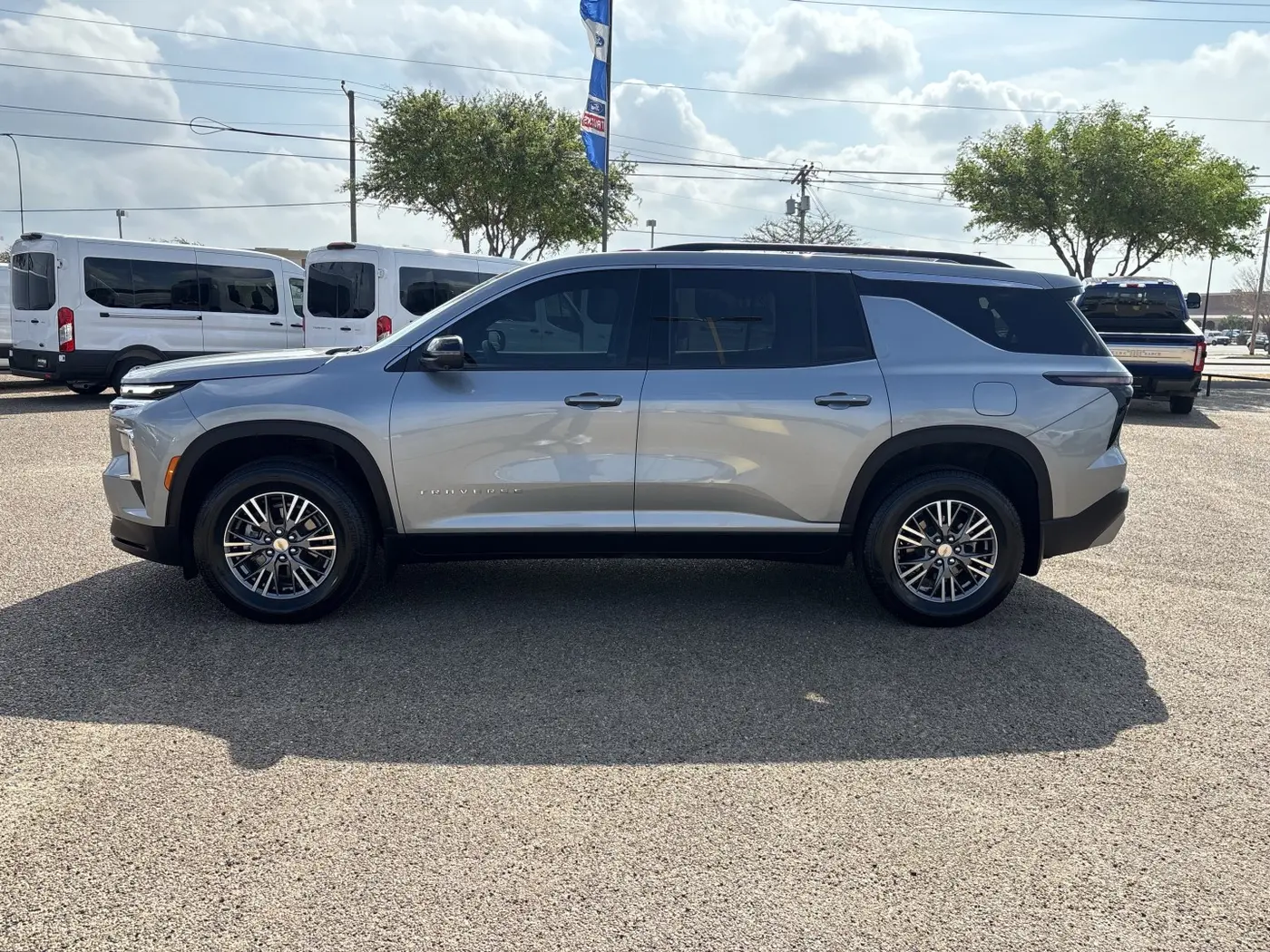 2025 Chevrolet Traverse - $35,707