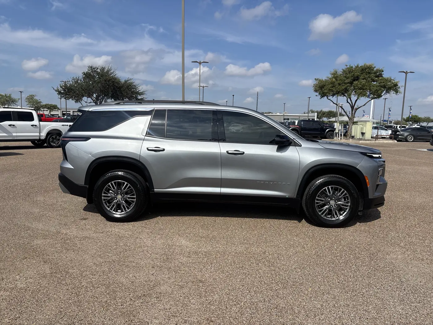 2025 Chevrolet Traverse - $35,707