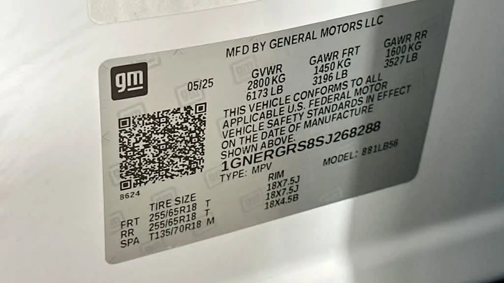 2025 Chevrolet Traverse LT