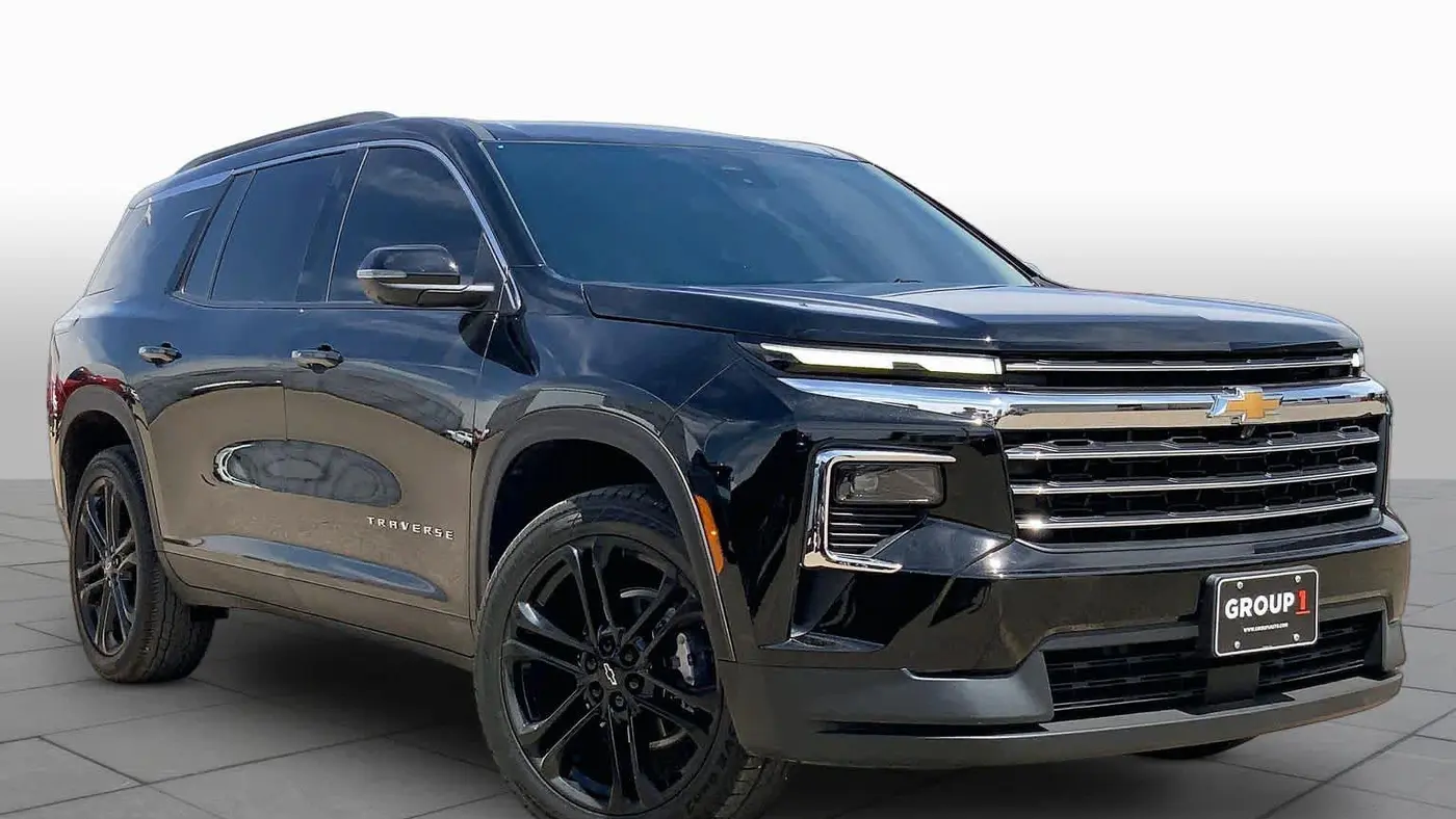 2025 Chevrolet Traverse LT