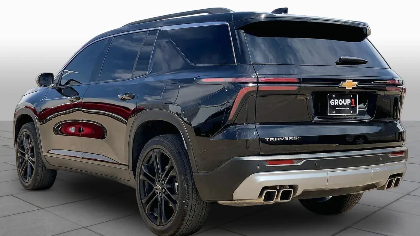 2025 Chevrolet Traverse LT
