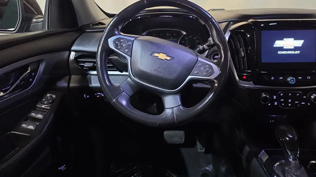 2021 Chevrolet Traverse LT Leather