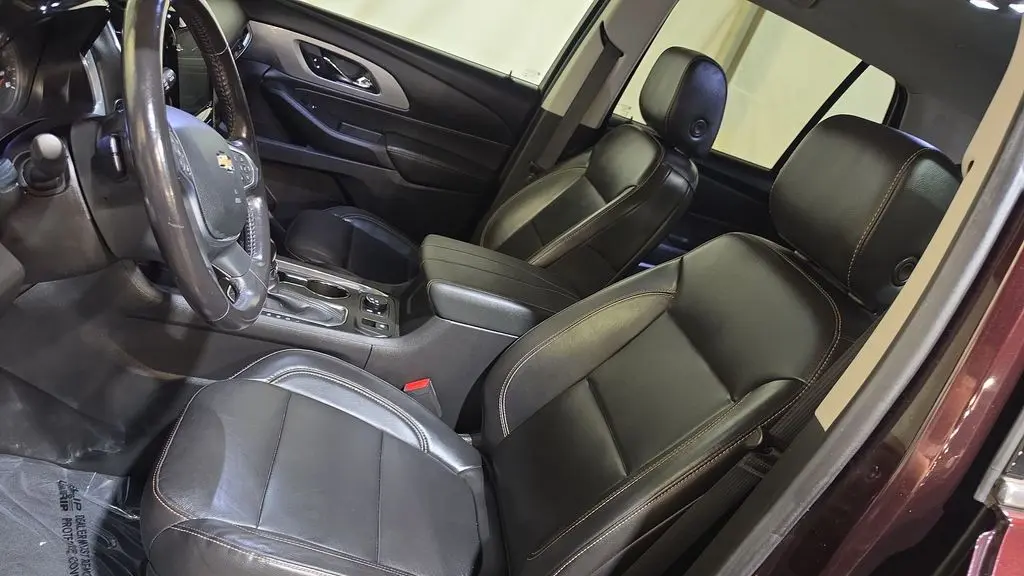2021 Chevrolet Traverse LT Leather