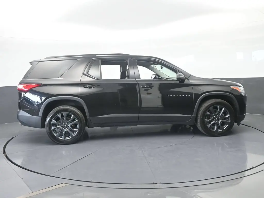 2021 Chevrolet Traverse - $15,981