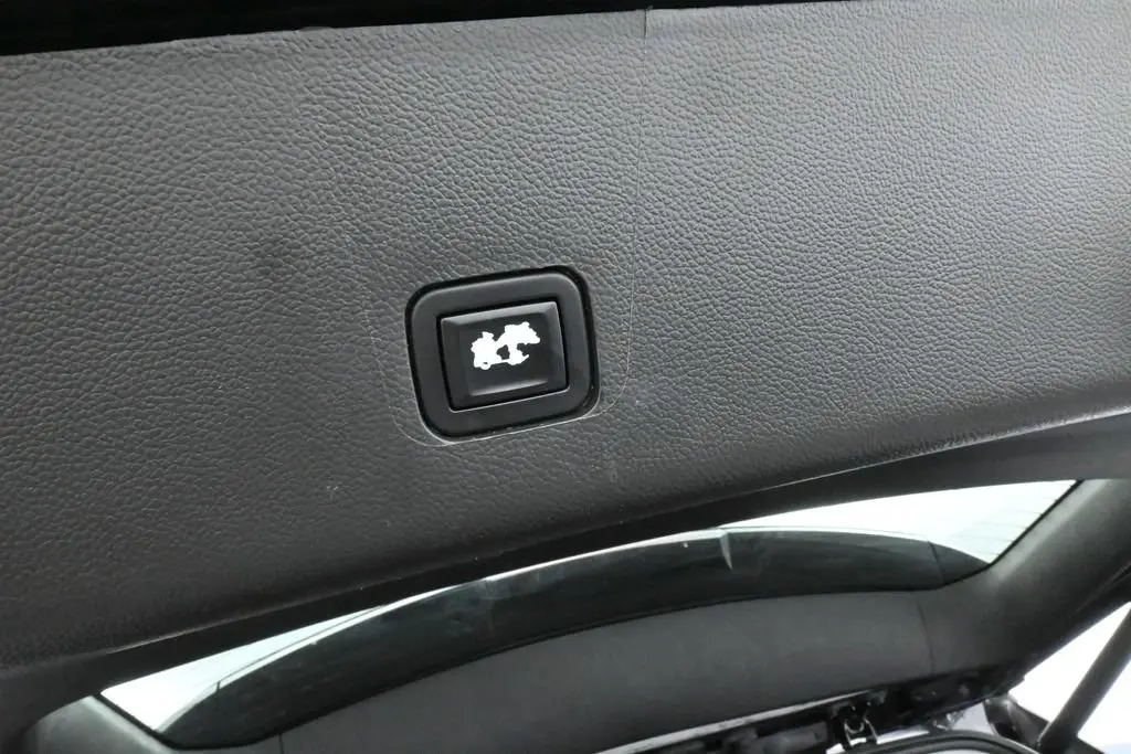 2021 Chevrolet Traverse - $15,981
