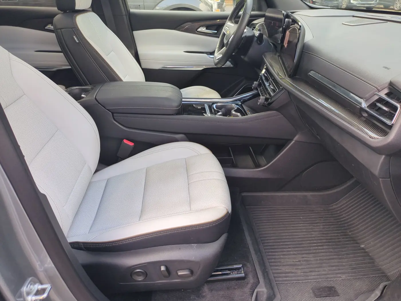 2025 Chevrolet Traverse - $47,995