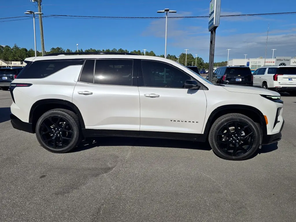 2024 Chevrolet Traverse - $45,399
