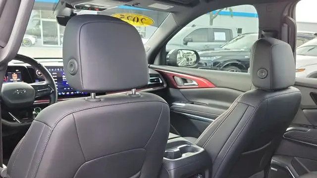 2025 Chevrolet Traverse RS