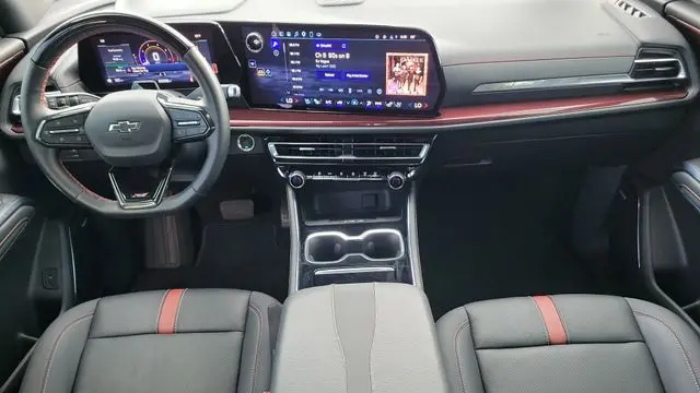 2025 Chevrolet Traverse RS