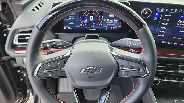 2025 Chevrolet Traverse RS