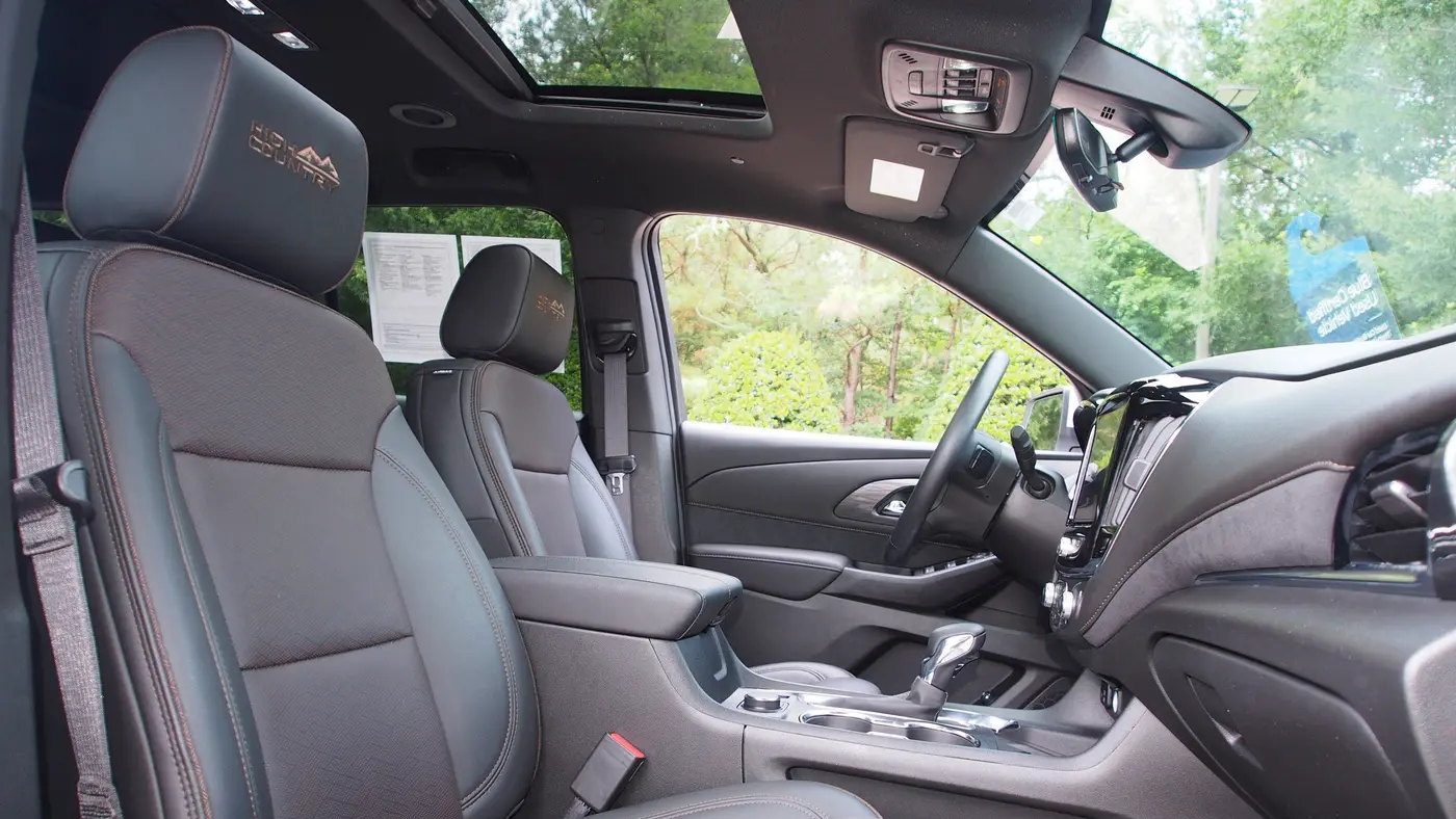 2023 Chevrolet Traverse High Country