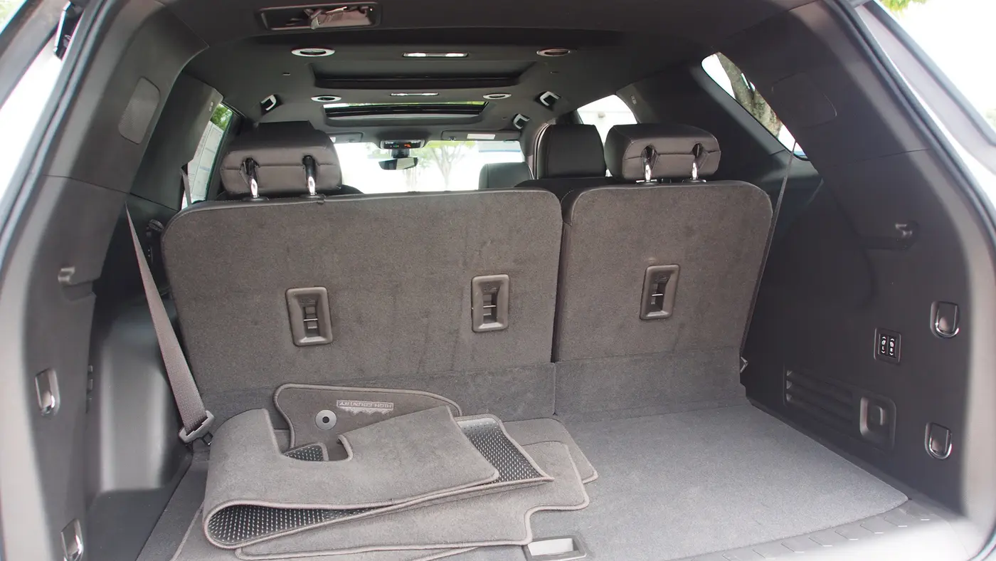 2023 Chevrolet Traverse High Country