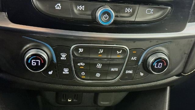 2024 Chevrolet Traverse LT Leather