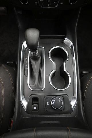 2021 Chevrolet Traverse - $20,960
