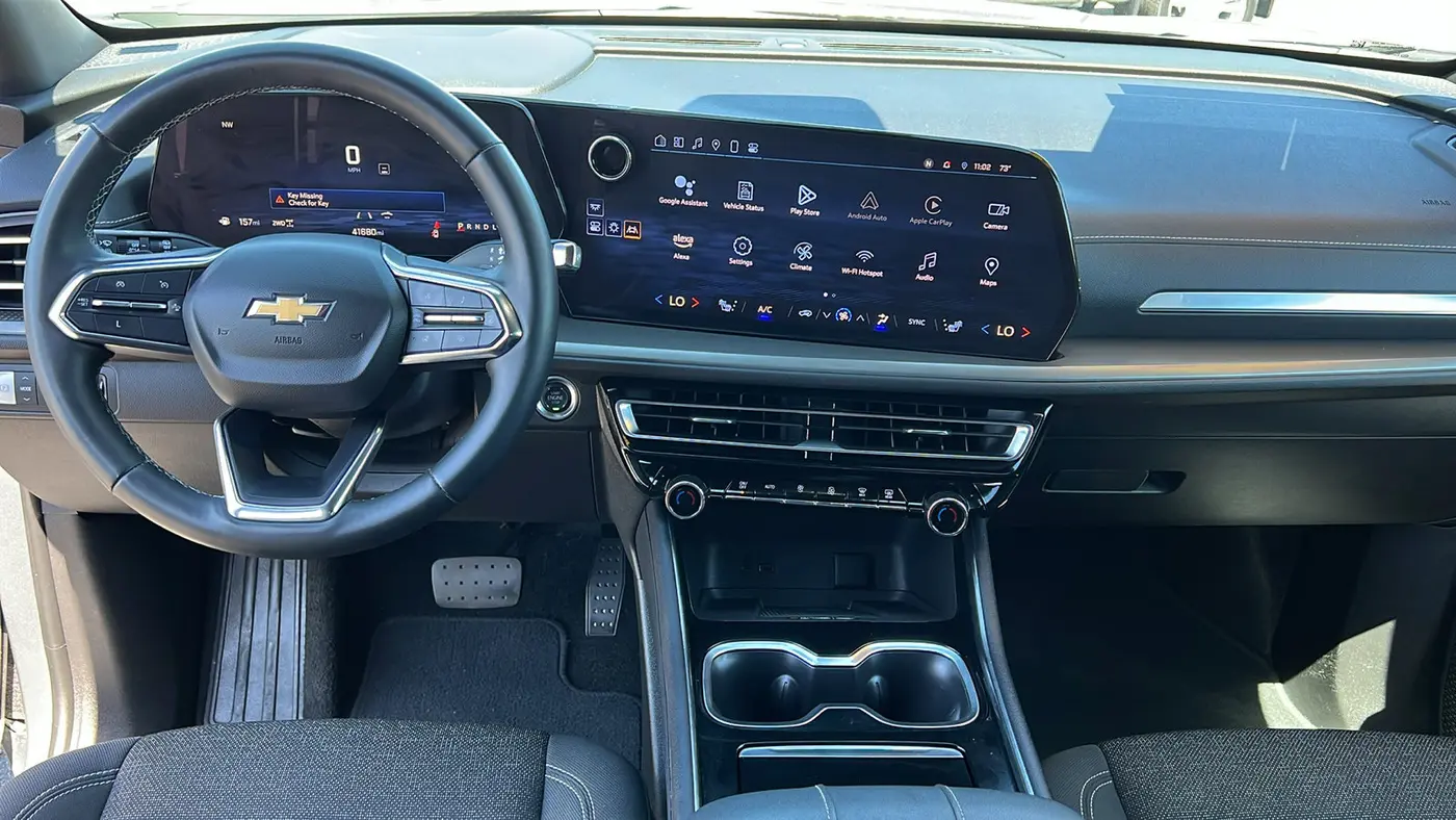 2024 Chevrolet Traverse LT