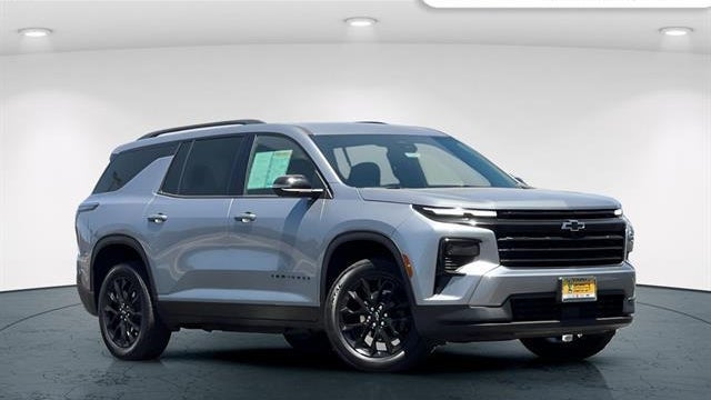 Preowned 2024 Chevrolet Traverse LT for Sale