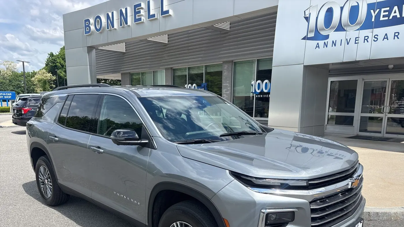 Preowned 2024 Chevrolet Traverse LT for Sale