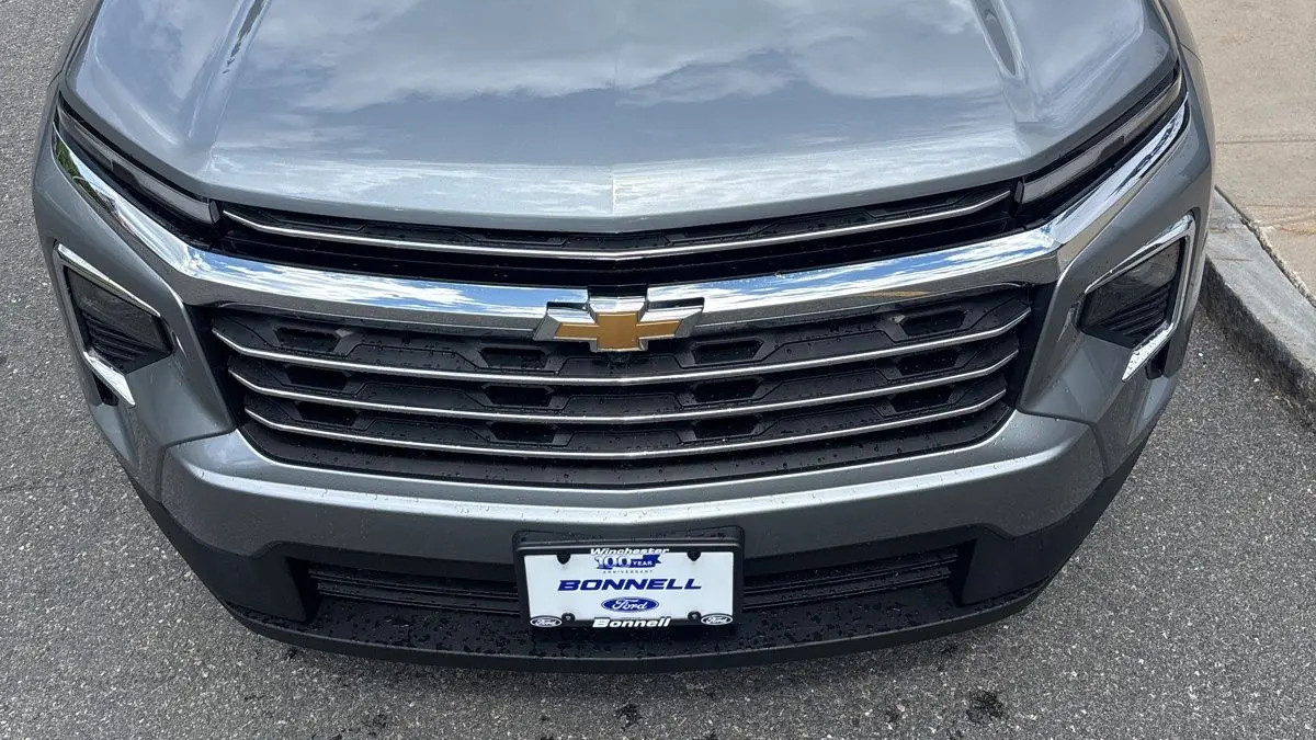 2024 Chevrolet Traverse LT